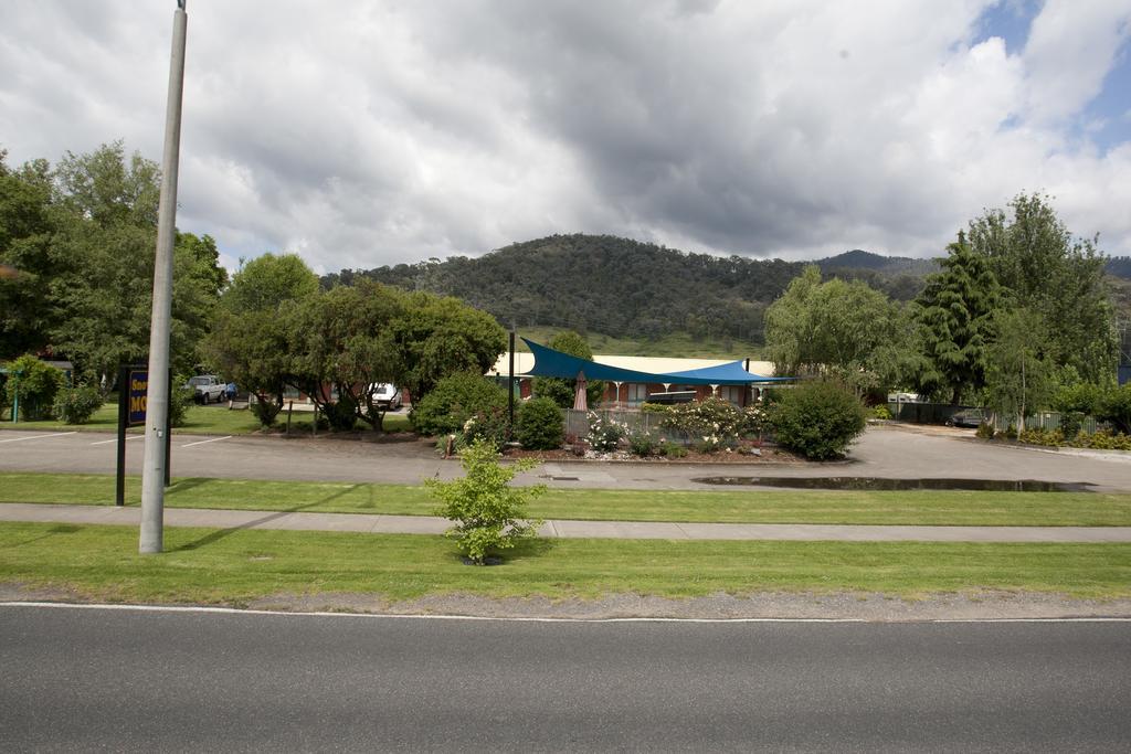 Snowgum Motel Mount Beauty Extérieur photo
