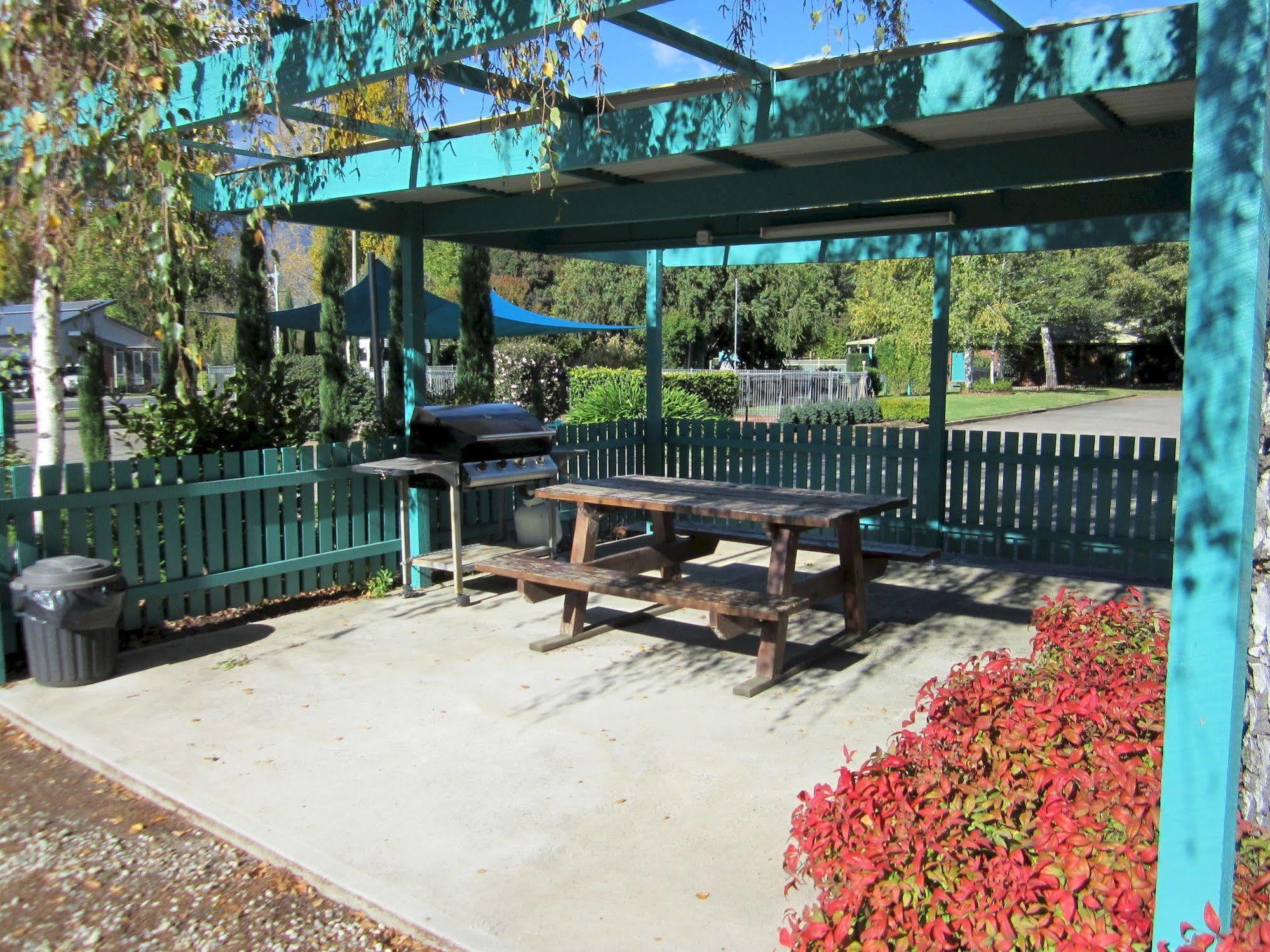 Snowgum Motel Mount Beauty Extérieur photo